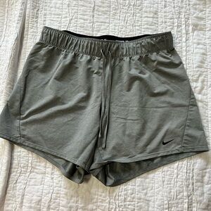 Nike women’s shorts